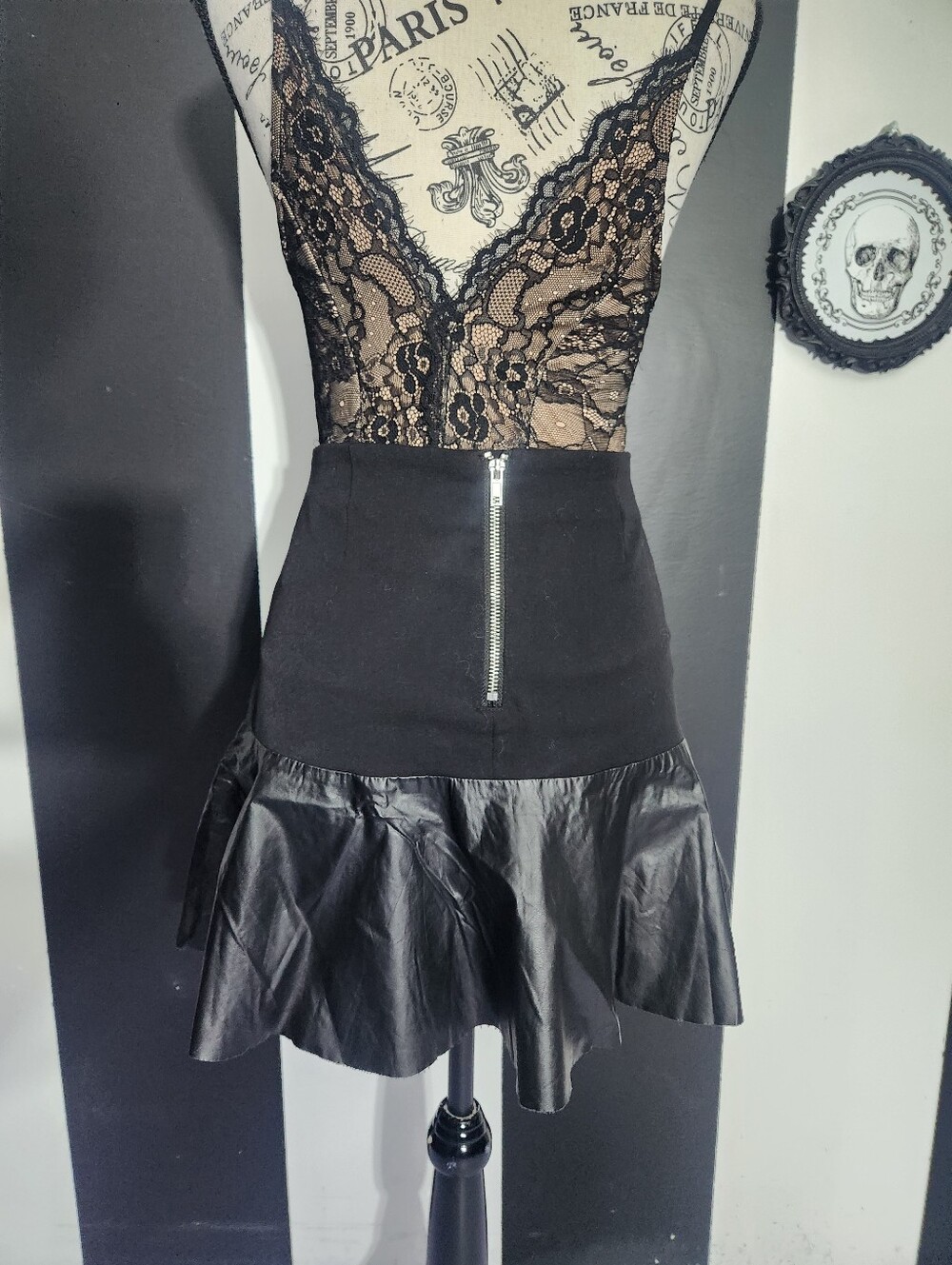 Y2k Flared Skirt - Picture 6 of 7